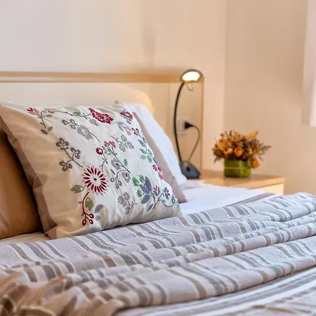 Fronte Del Porto Lejlighed