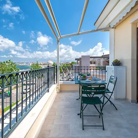 Appartamento Fronte Del Porto