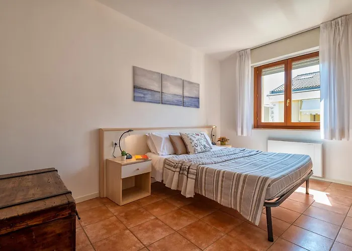 Fronte Del Porto Альгеро