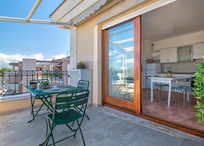 Апартаменты Fronte Del Porto Альгеро