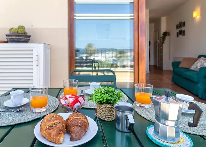 Апартаменты Fronte Del Porto *